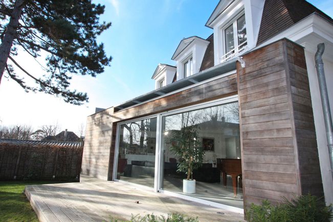 Property with Garden, Saint-Germain-en-Laye